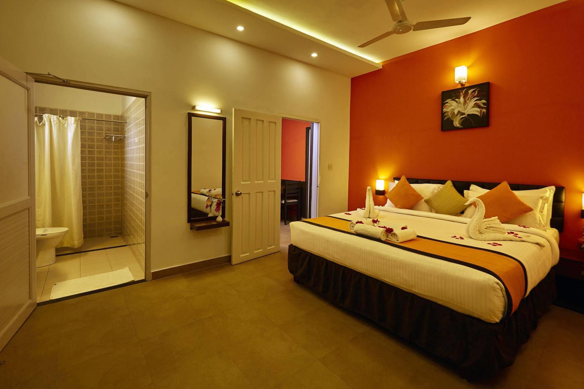 Munnar Tea Hills Resort - Mthr Buitenkant foto